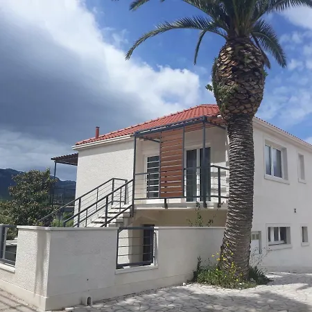 Modern & Spacious 2 Bedroom Ap. Center شقة ييلسا